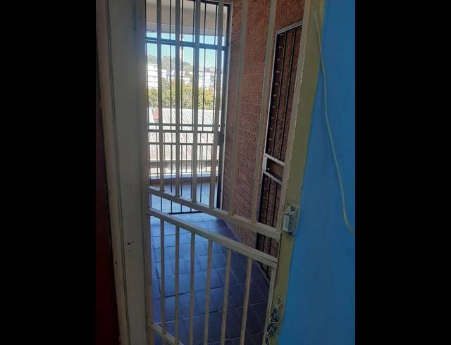 2 BEDROOM APARTMENT FOR SALE IN SUNNYSIDE